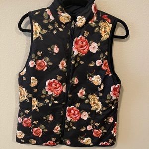 Reversible, navy/floral Vest